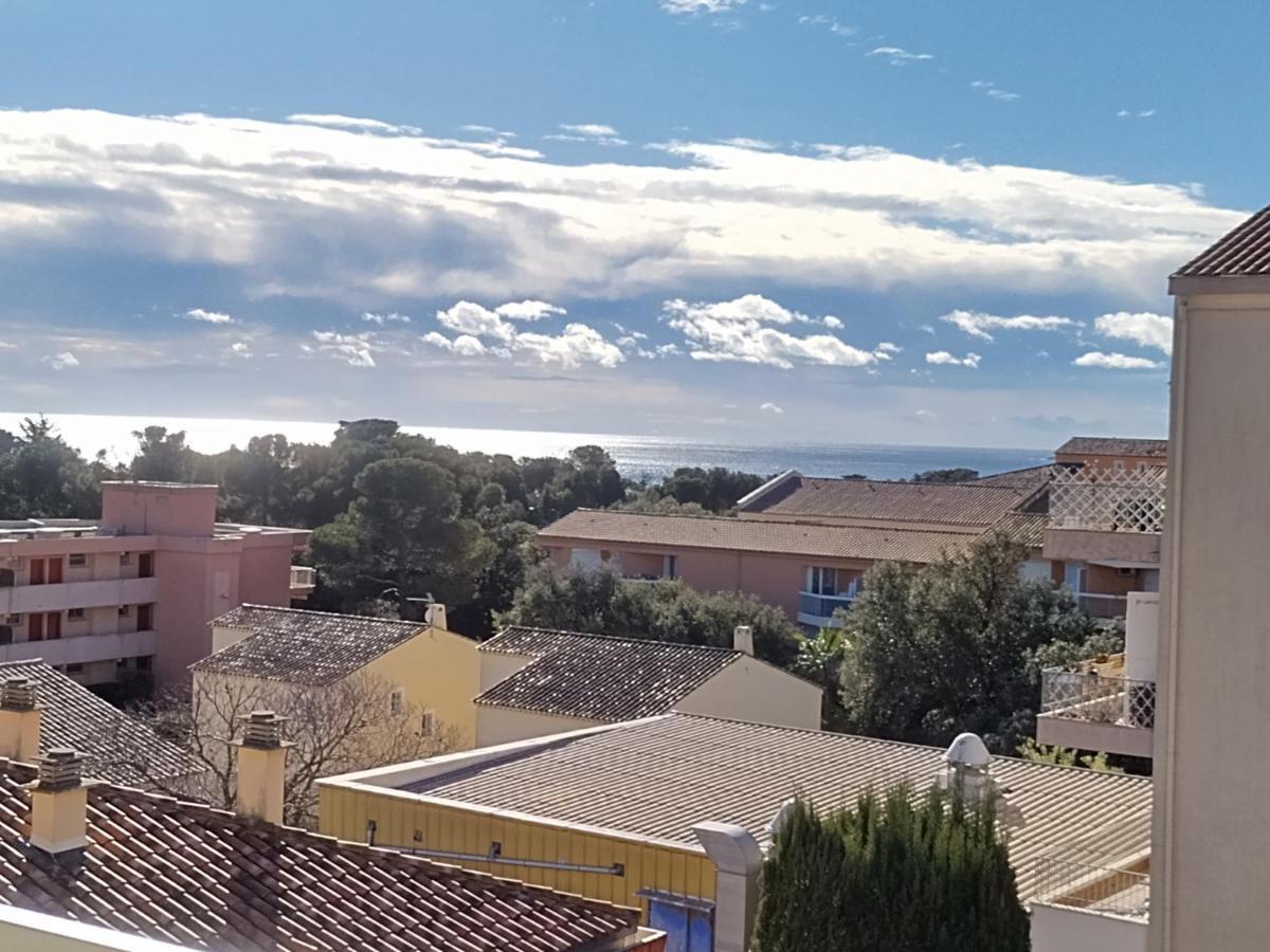Studio Tout A Pied - Vue Sur Mer Saint Aygulf Exteriör bild