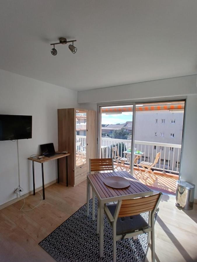 Studio Tout A Pied - Vue Sur Mer Saint Aygulf Exteriör bild